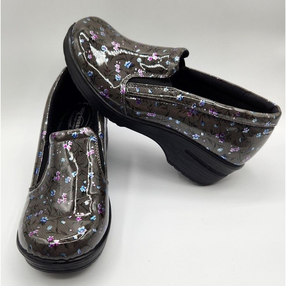 Easy Works By Easy Street Leeza Clogs Gray Blue Purple Floral Women's Size 9 M - Picture 1 of 10